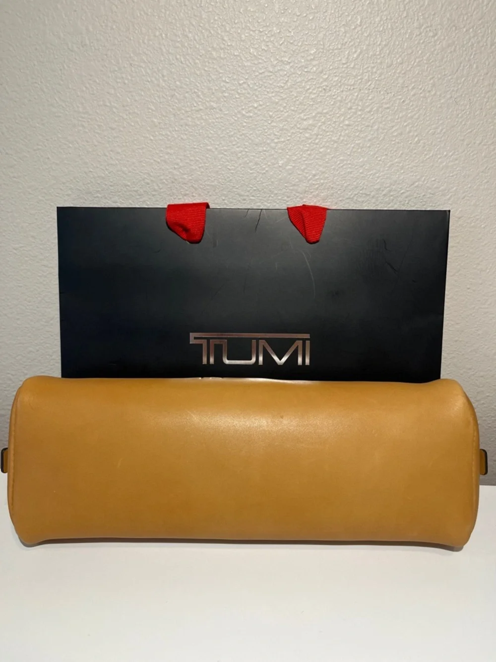 TUMI 40th Anniversary 1975 Leather Collection: Pencil Case / Cord & Tech Pouch